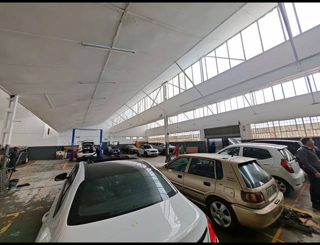 1,029M² WAREHOUSE FOR SALE IN SELBY